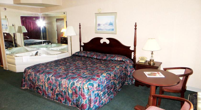 Jacuzzi room in Pigeon Forge
